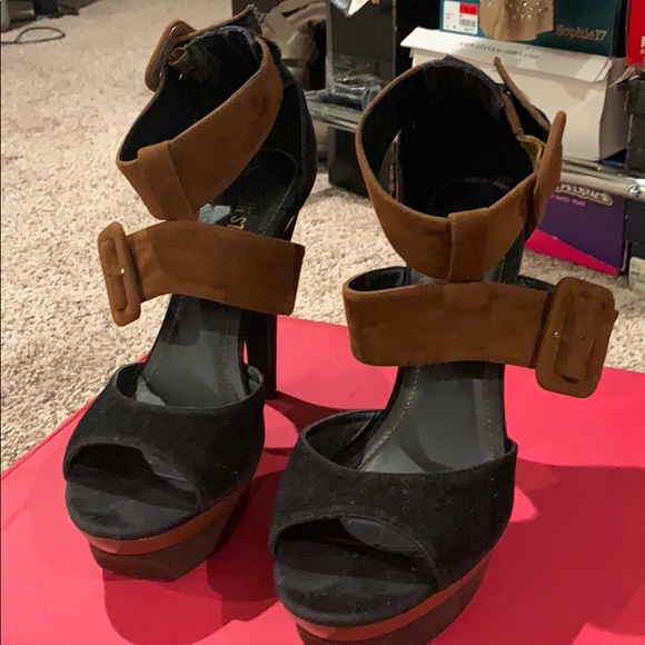 Shoes - Picture 3 of 3